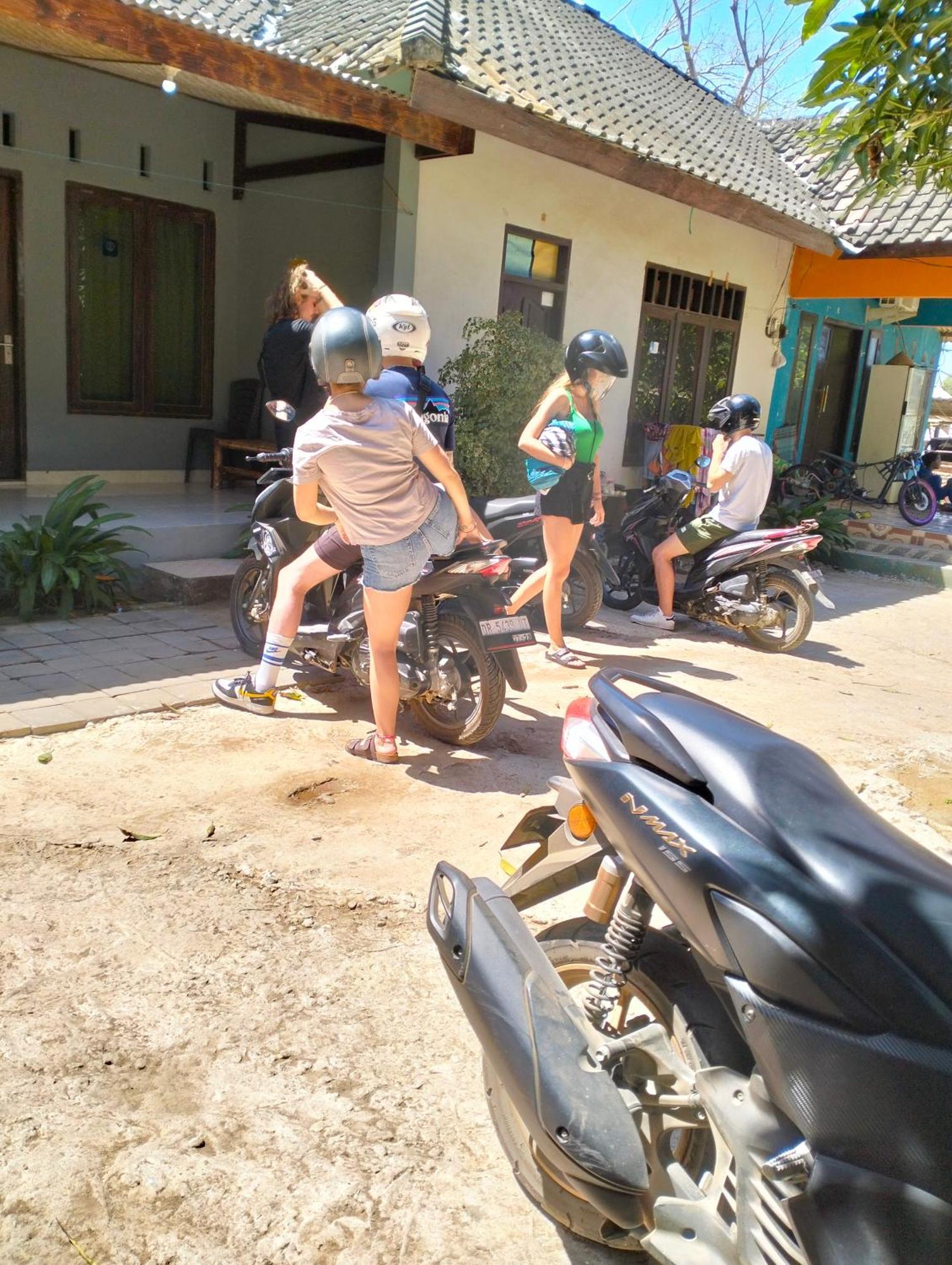 T&T Homestay Kuta  Exterior foto